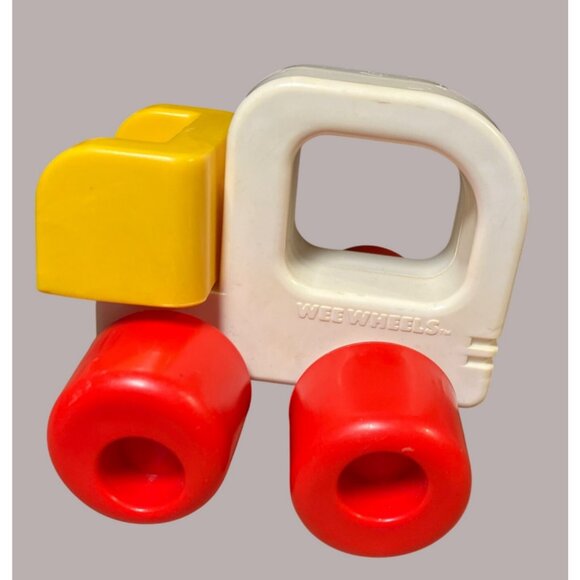Child Guidance Vintage 1983 Wee Wheels Toy Truck Rattle - Picture 1 of 11